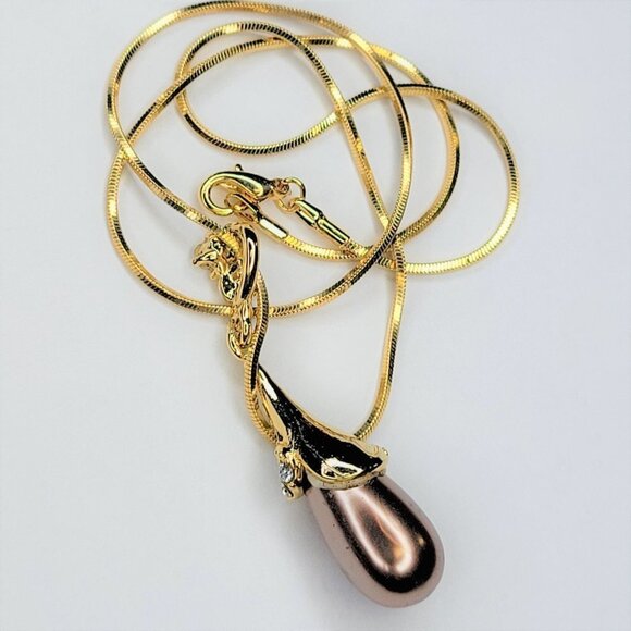 CHAMPAGNE Bronze Pearl Teardrop Pendant Necklace and Chain - Picture 3 of 8